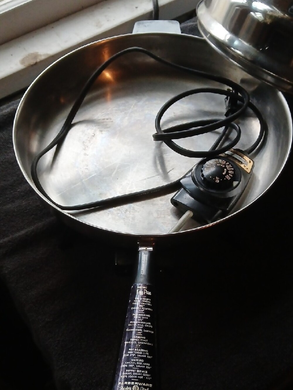 Farberware Stainless Steel Electric Skillet with Black Handle - Picture 2 of 4